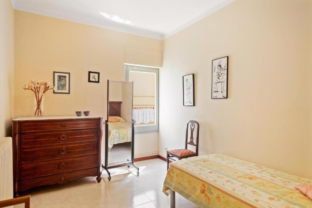 Figueres Old Town Apartment Екстер'єр фото